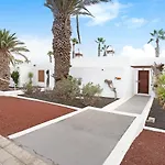 Puerto Chico 7 *