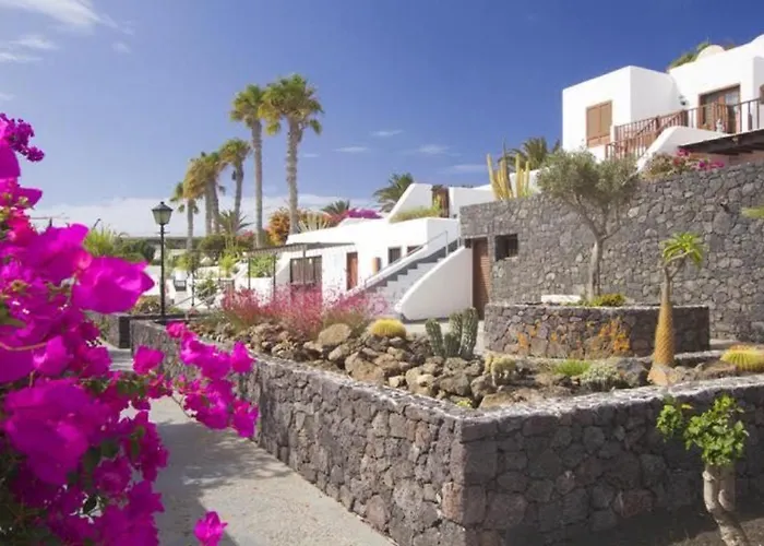 Апартаменты Puerto Chico 7 *