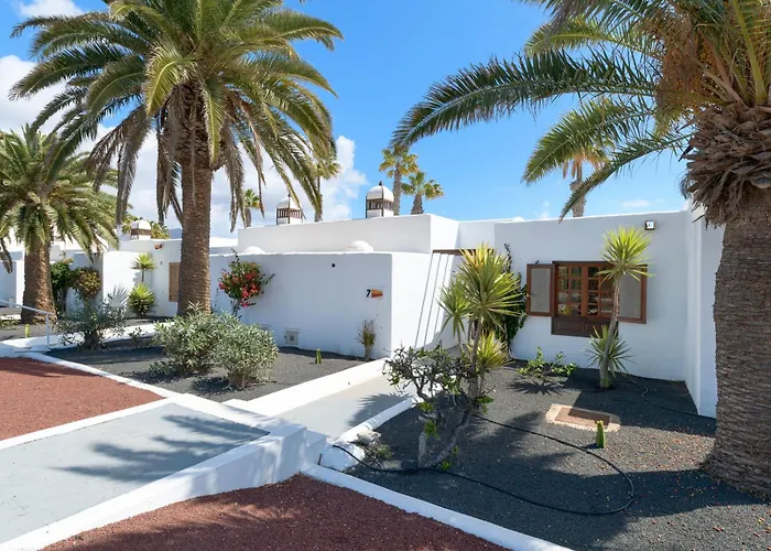 Апартаменты Puerto Chico 7 *